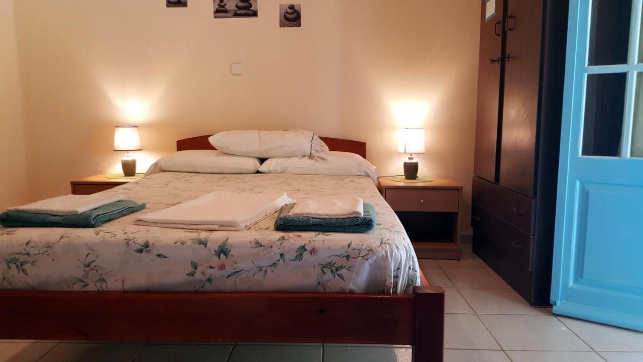 Xi Beach Galaxy Rooms מראה חיצוני תמונה