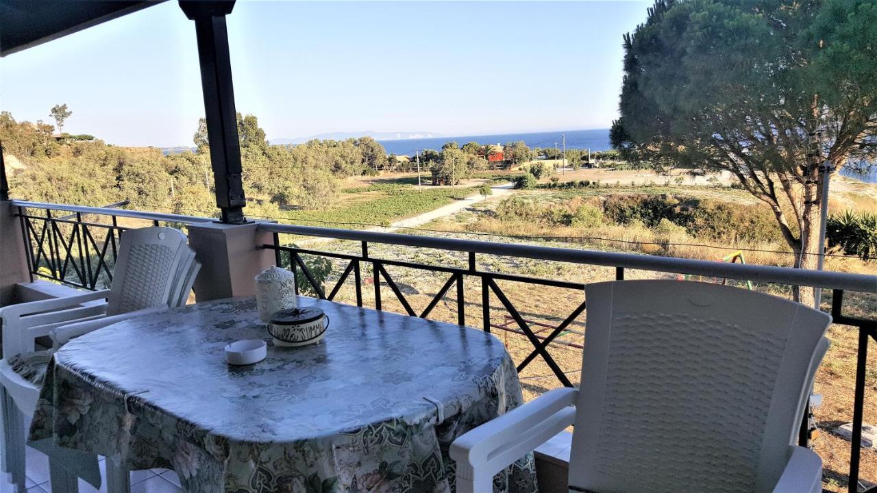 Xi Beach Galaxy Rooms מראה חיצוני תמונה