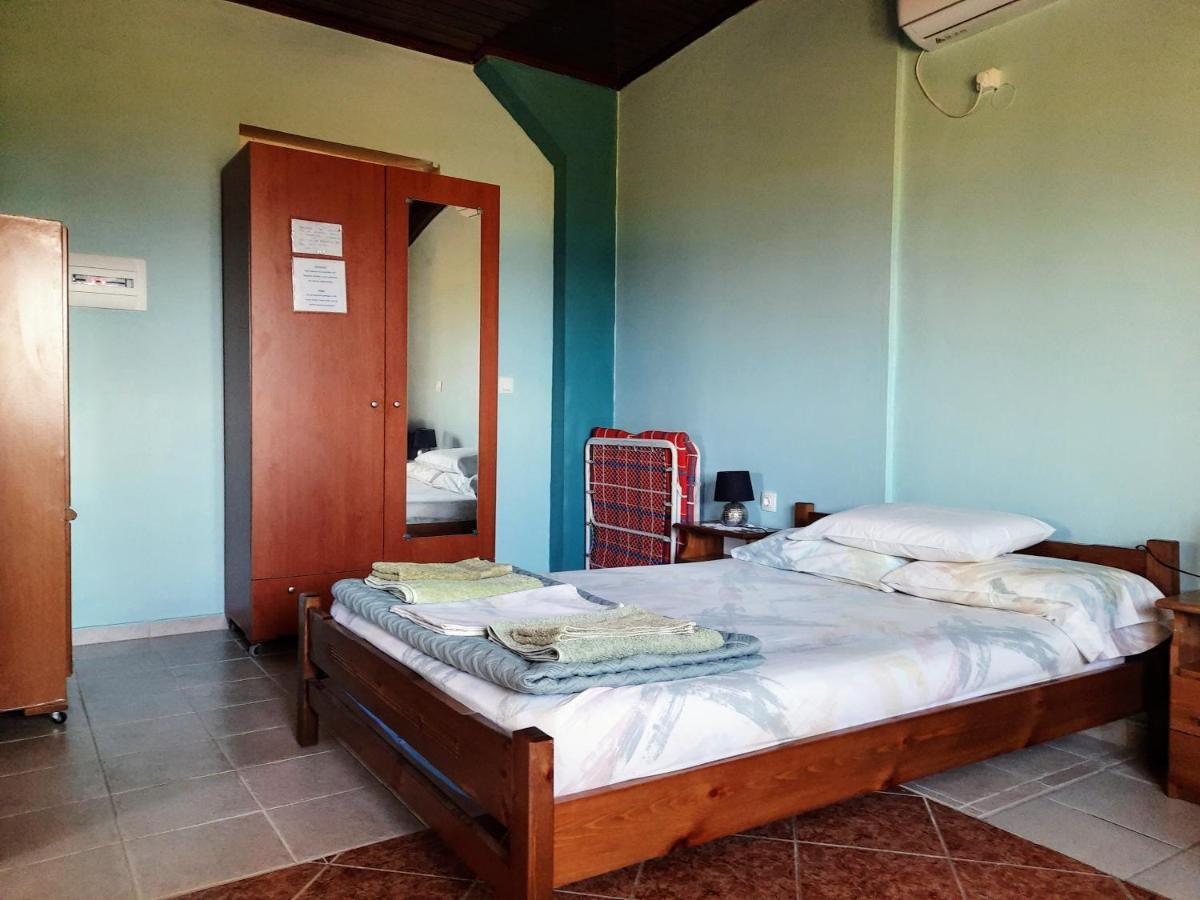 Xi Beach Galaxy Rooms מראה חיצוני תמונה