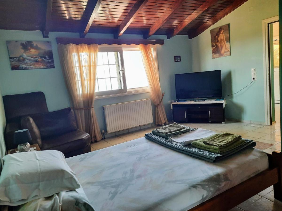 Xi Beach Galaxy Rooms מראה חיצוני תמונה