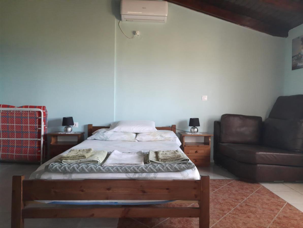 Xi Beach Galaxy Rooms מראה חיצוני תמונה