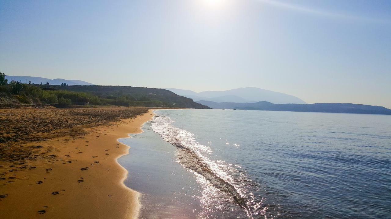 Xi Beach Galaxy Rooms מראה חיצוני תמונה