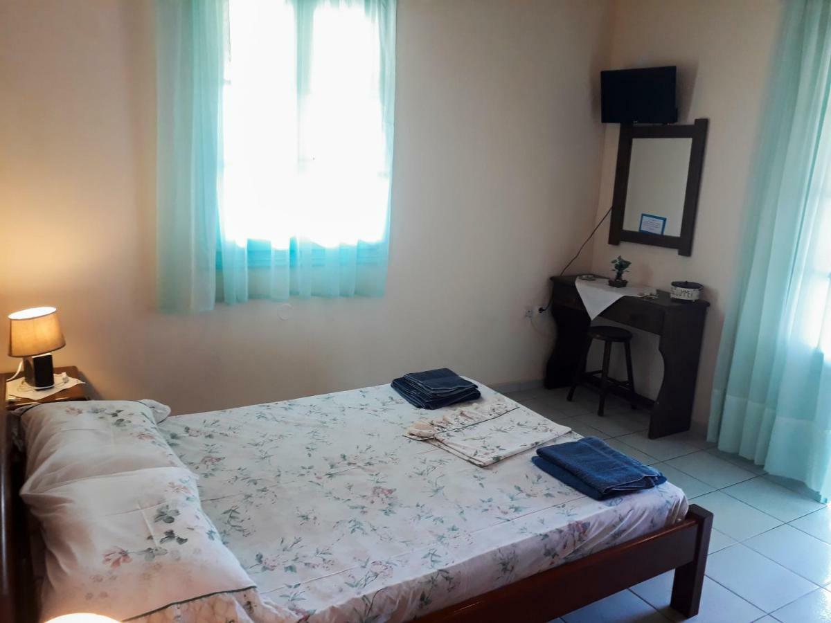 Xi Beach Galaxy Rooms מראה חיצוני תמונה